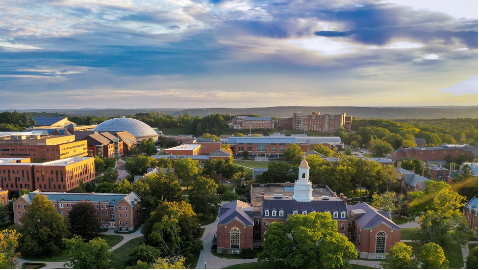 Trường University of Connecticut học bổng lên đến 100%