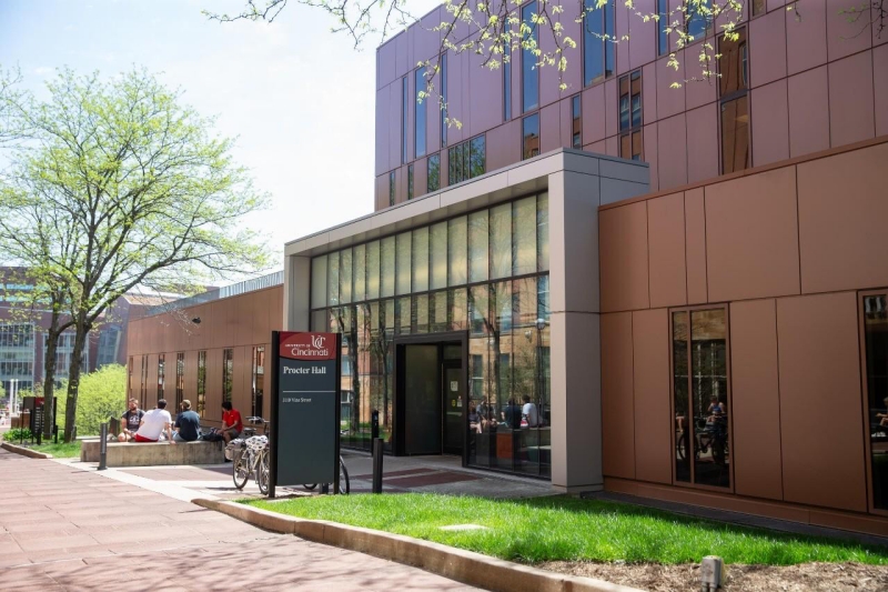 Nursing-tai-University-of-Cincinnati